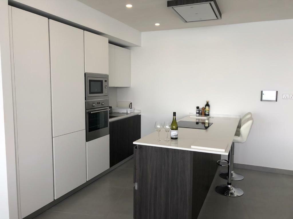 Mellieha Bay Waters Edge No. 160アパートメント エクステリア 写真
