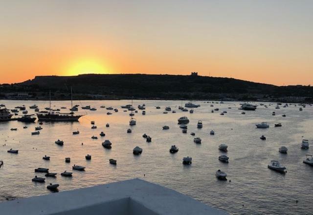Mellieha Bay Waters Edge No. 160アパートメント エクステリア 写真
